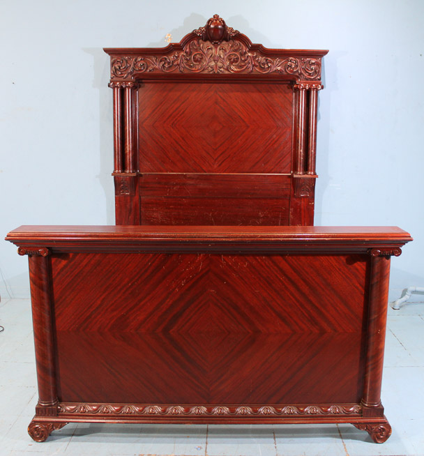 087h - 4 piece solid mahogany bedroom suite