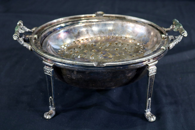 452b - Silver-plate bread warmer-6