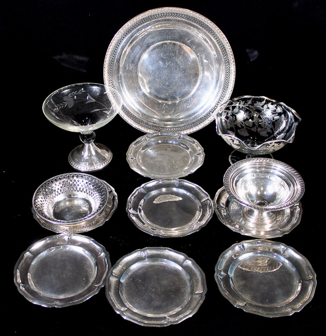 284a - 13 pieces of sterling silver serving pieces