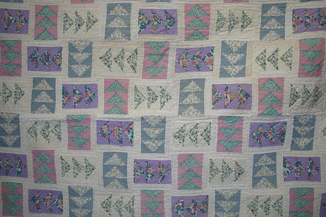 372b - Queen size hand stitched quilt