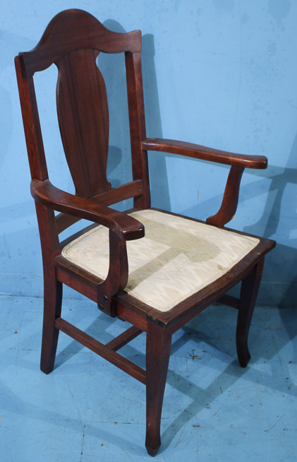 404b - Pair of mahogany dining arm chairs