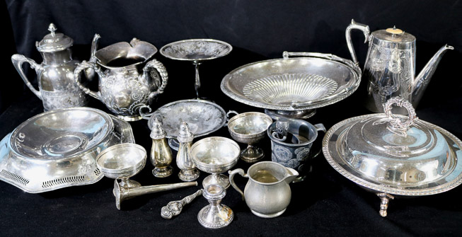 441a - 18 pieces of sterling and silver-plate