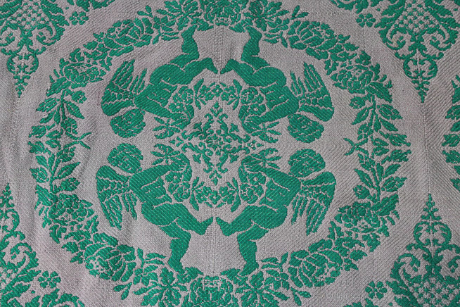 355b - Antique green coverlett, queensize