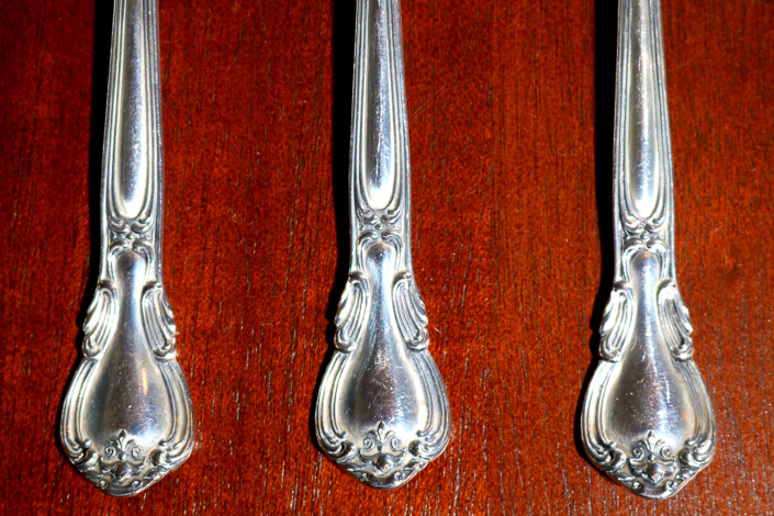 143b - 10 Chantilly Gorham sterling tea spoons