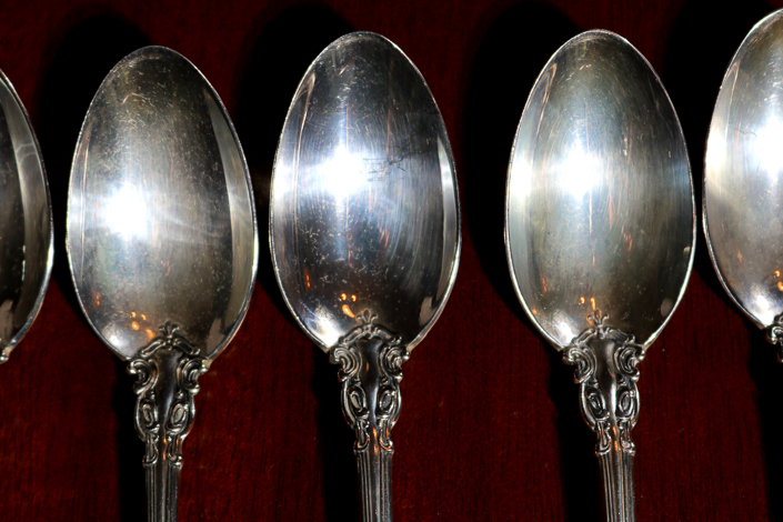 143c - 10 Chantilly Gorham sterling tea spoons